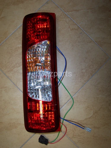LAMPA TYLNA PRAWA GAZELA FURGON N/T